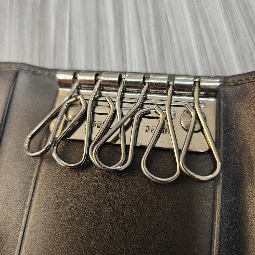 NIB Vintage Gucci Original GG Key Wallet In Beige - Picture 8 of 16